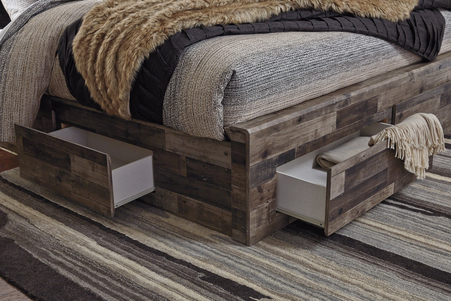 Derekson Panel Bed With 4 Storage Drawers