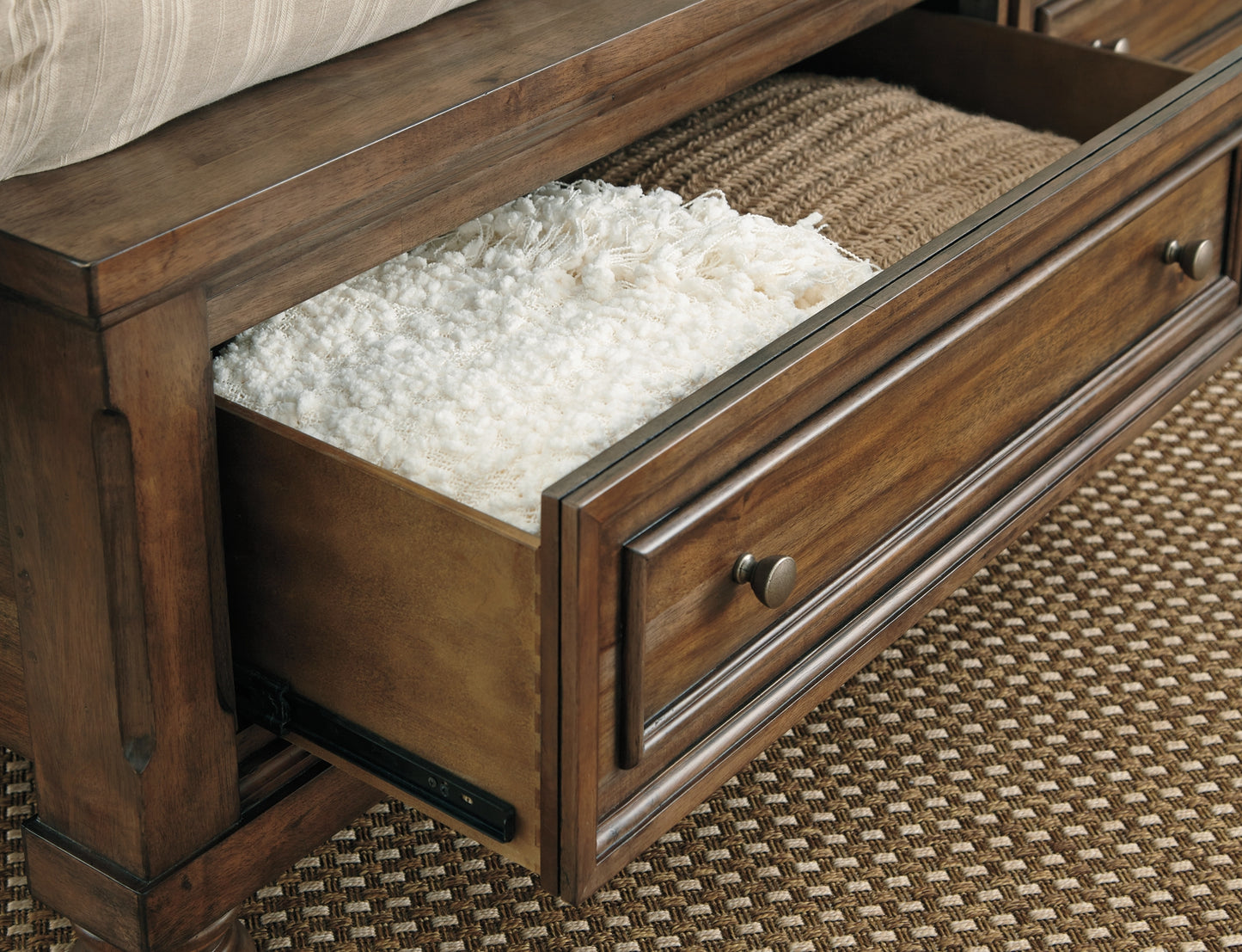 Flynnter Panel Bed With Mirrored Dresser And Chest