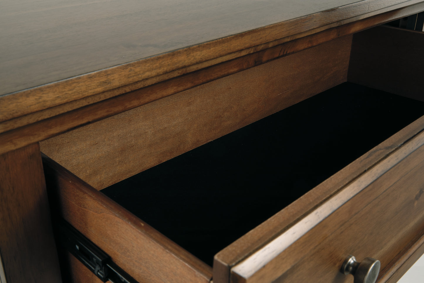 Flynnter Panel Bed With Mirrored Dresser And Chest